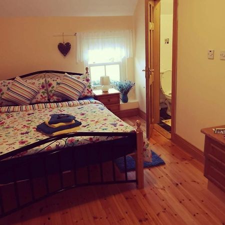 Nellys Bed And Bikes Hotel Westport Ngoại thất bức ảnh