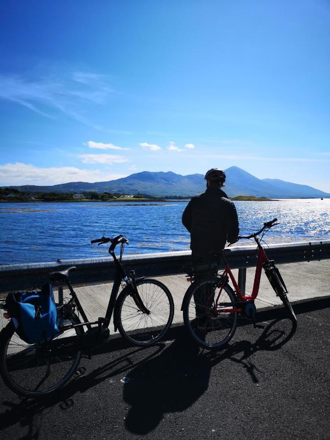 Nellys Bed And Bikes Hotel Westport Ngoại thất bức ảnh